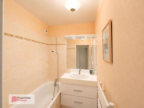 RARE SUR QUIMPER : T3 AVEC BALCON, GARAGE ET ASCENSEUR