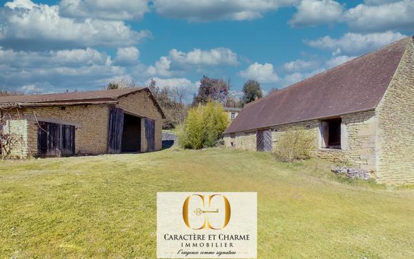 Sarlat-la-Canéda (24200) Propriété restaurée de 525 m2 - 2 gites - Dépendances - 1,7 hectares