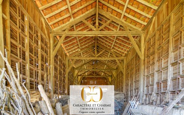 Sarlat-la-Canéda (24200) Propriété restaurée de 525 m2 - 2 gites - Dépendances - 1,7 hectares