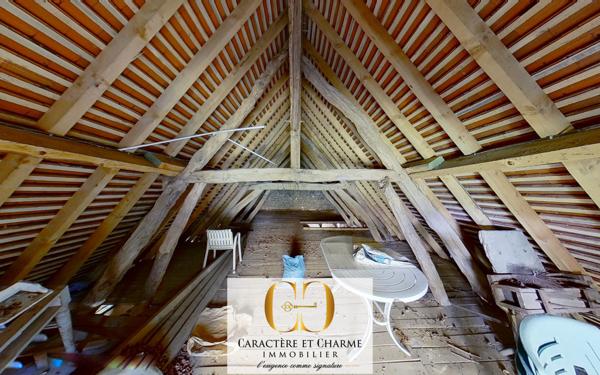 Sarlat-la-Canéda (24200) Propriété restaurée de 525 m2 - 2 gites - Dépendances - 1,7 hectares