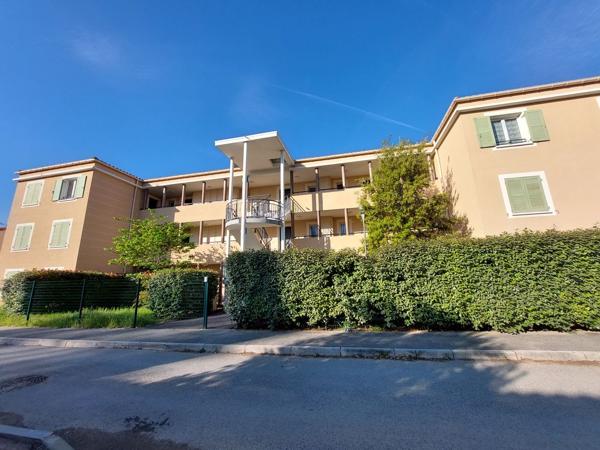Brignoles appartement type 2