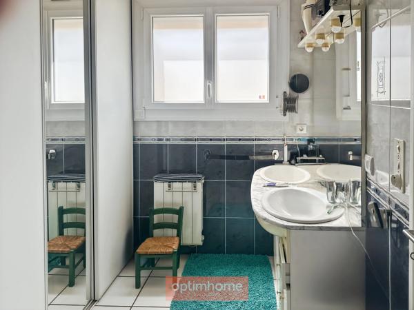 Maison plain-pied 125 M2 habitables, sur sous sol total, proximité tous commerces