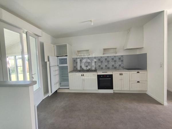 Maison Murs Erigne 204 m2