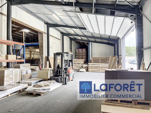 Achat local commercial Bressuire - 4134 m² - 1 749 000 €