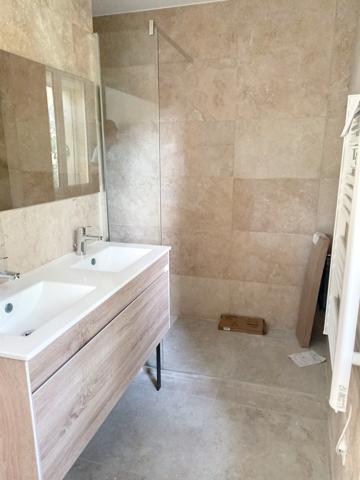 Sainte-Cécile-les-Vignes (84290) À Sainte-Cécile-Les-Vignes, appartement à louer terrasse