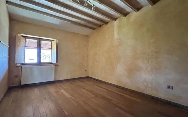 Maison à vendre    5 pièces • 140 m2 La Tour-de-Salvagny