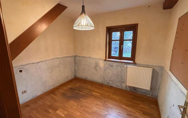 Maison à vendre    5 pièces • 140 m2 La Tour-de-Salvagny