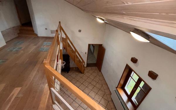 Maison à vendre    5 pièces • 140 m2 La Tour-de-Salvagny