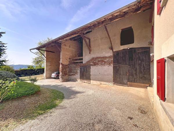 Maison rénovée - Dépendances - Au calme