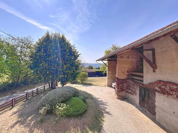 Maison rénovée - Dépendances - Au calme