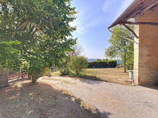 Maison rénovée - Dépendances - Au calme