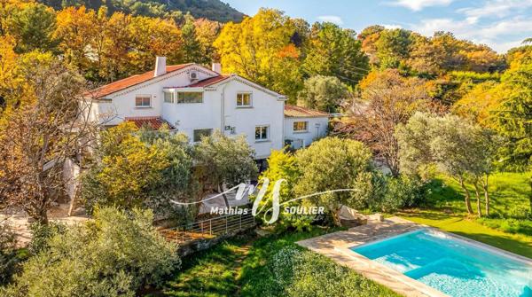 Bastide familiale rénovée 350 m² - Mimet