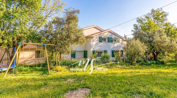 Bastide familiale rénovée 350 m² - Mimet