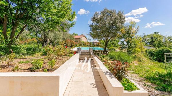 Bastide familiale rénovée 350 m² - Mimet