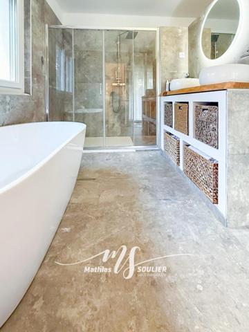 Bastide familiale rénovée 350 m² - Mimet