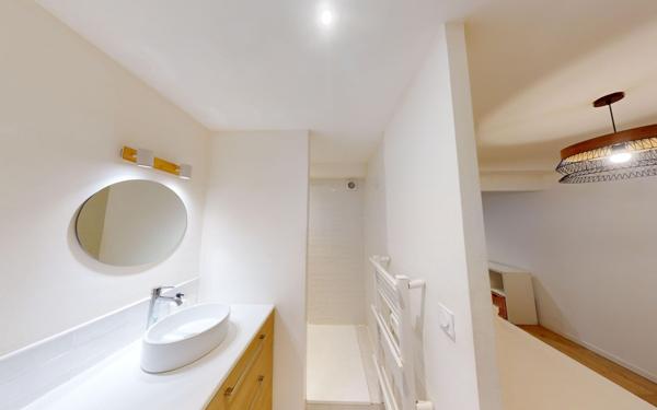 Appartement à louer    2 pièces •  Saint-Étienne