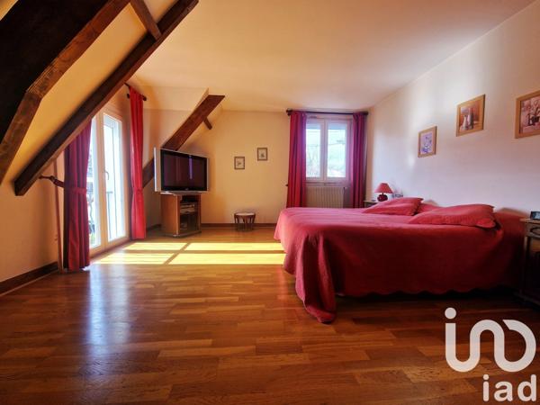Maison à vendre 8 pièces 234 m² Neuilly-sur-Marne