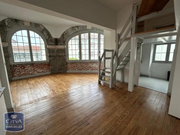 Appartement à louer 1 pièce 37m² Saint-Jean-de-Luz (64500)