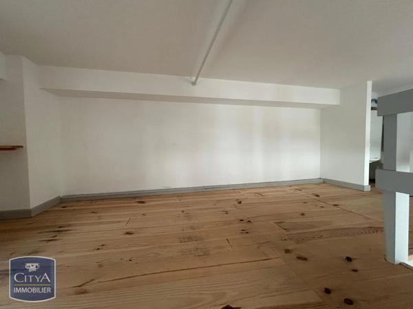 Appartement à louer 1 pièce 37m² Saint-Jean-de-Luz (64500)