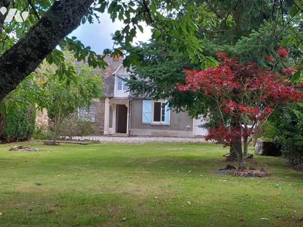 LONGERE DIVISEE EN TROIS LOGEMENTS