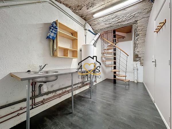 Billom (63160) Maison de ville avec terrasse et garage- Billom 63160