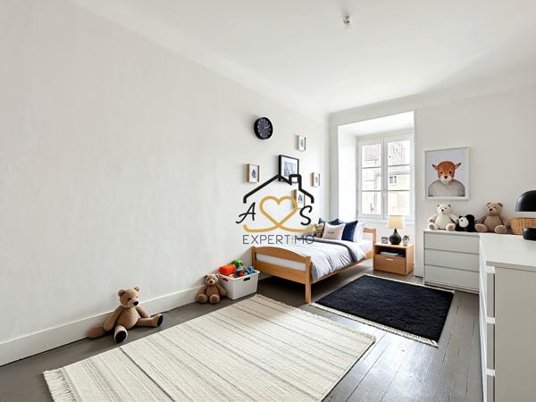 Billom (63160) Maison de ville avec terrasse et garage- Billom 63160