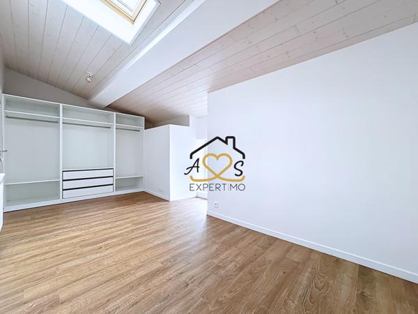 Billom (63160) Maison de ville avec terrasse et garage- Billom 63160