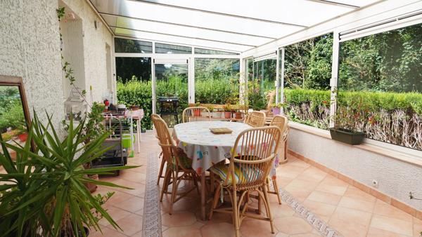 Maison familiale R+2 4 chambres, véranda et sous-sol;