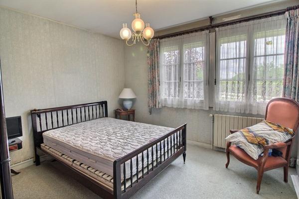 Maison 4 chambres avec garage et jardin arbore proche EPERNON