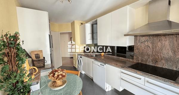 Location Appartement meublé 3 pièces 91.45 m² - Lyon 69006