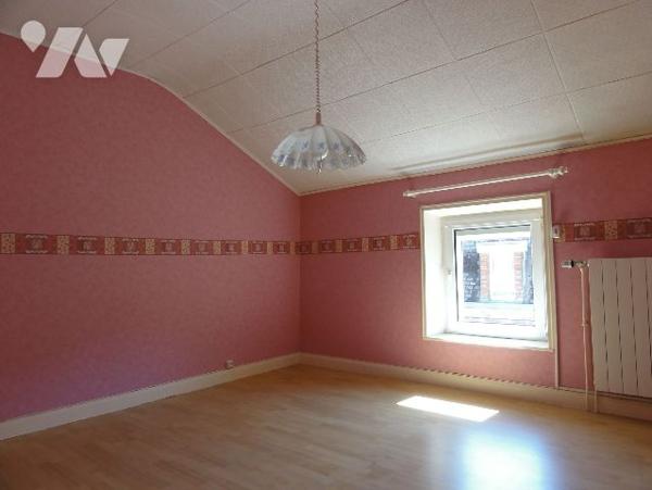 LONGUYON - MAISON F5 102 M²