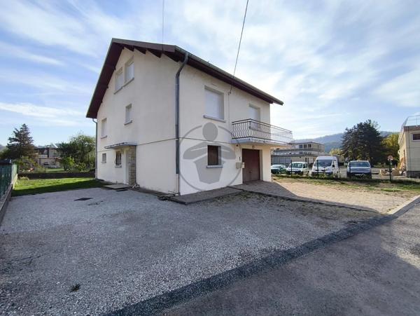 Location                                                      Maison
                        
                     6 pièces                      109 m2                     à Baume-les-Dames