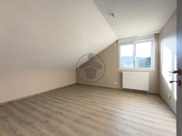 Location                                                      Maison
                        
                     6 pièces                      109 m2                     à Baume-les-Dames