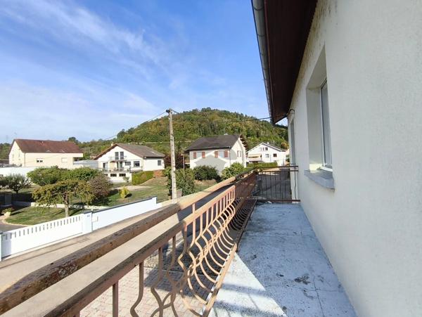 Location                                                      Maison
                        
                     6 pièces                      109 m2                     à Baume-les-Dames