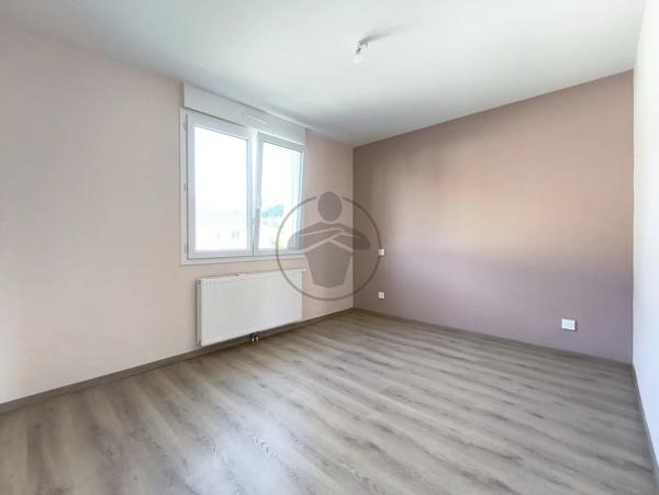 Location                                                      Maison
                        
                     6 pièces                      109 m2                     à Baume-les-Dames