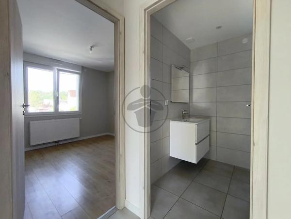 Location                                                      Maison
                        
                     6 pièces                      109 m2                     à Baume-les-Dames