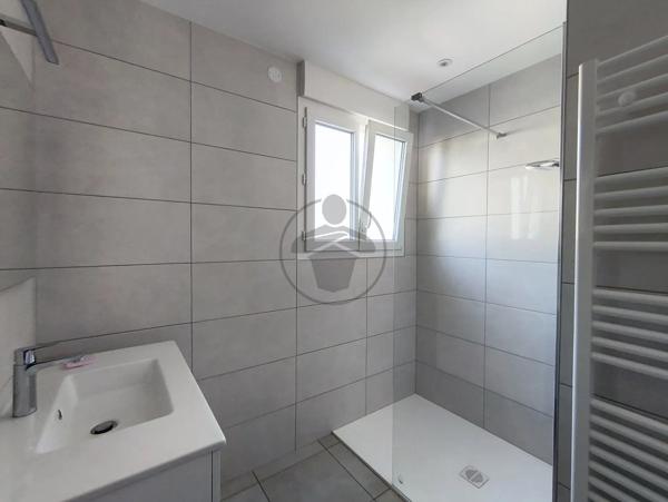 Location                                                      Maison
                        
                     6 pièces                      109 m2                     à Baume-les-Dames