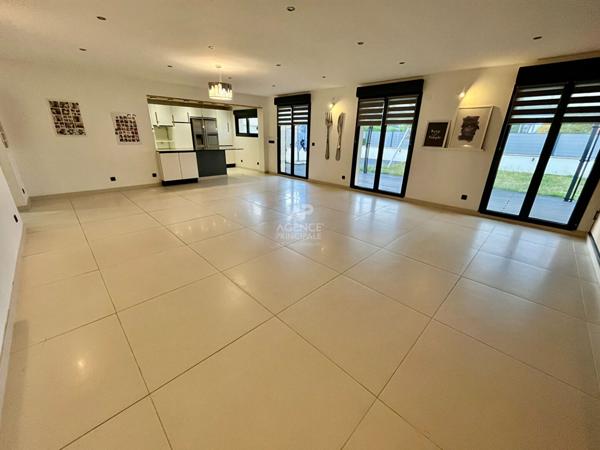 Maison Cergy 8 pièce(s) 181.59 m2 451 000 € ** - Référence 2207