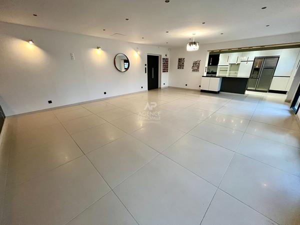 Maison Cergy 8 pièce(s) 181.59 m2 451 000 € ** - Référence 2207