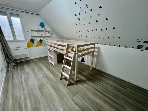 Maison Cergy 8 pièce(s) 181.59 m2 451 000 € ** - Référence 2207