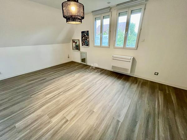 Maison Cergy 8 pièce(s) 181.59 m2 451 000 € ** - Référence 2207