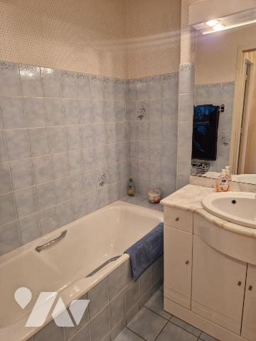 PONTIVY (56) Appartement 3 pièces - Cave - Parking