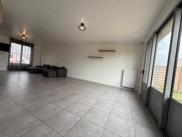 Maison Seiches Sur Le Loir 5 pièce(s) 111 m2