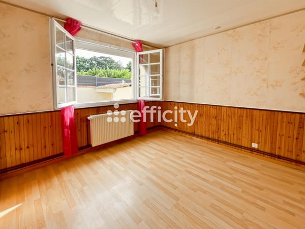 Maison
         4 pièces
        - 94 m² 257 000 € *