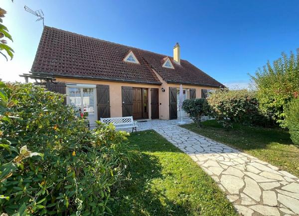 Maison à vendre    6 pièces •  Nogent-le-Rotrou