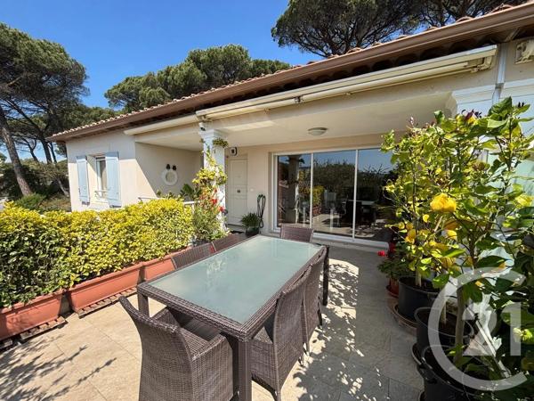Appartement F3 à vendre  3 pièces - 66,28 m 2   STE MAXIME  - 83