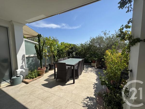 Appartement F3 à vendre  3 pièces - 66,28 m 2   STE MAXIME  - 83