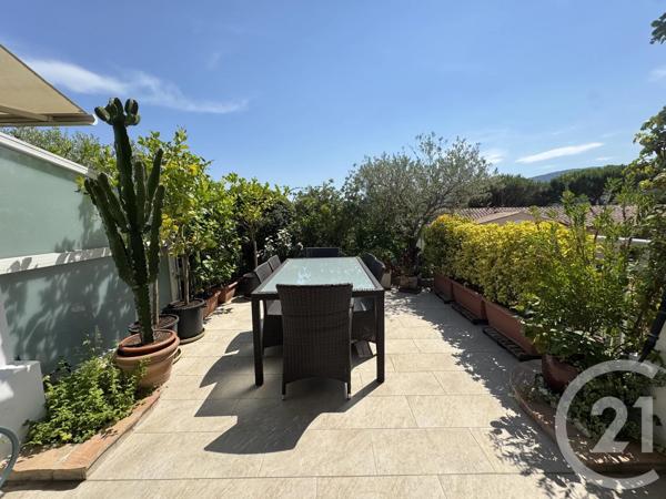 Appartement F3 à vendre  3 pièces - 66,28 m 2   STE MAXIME  - 83