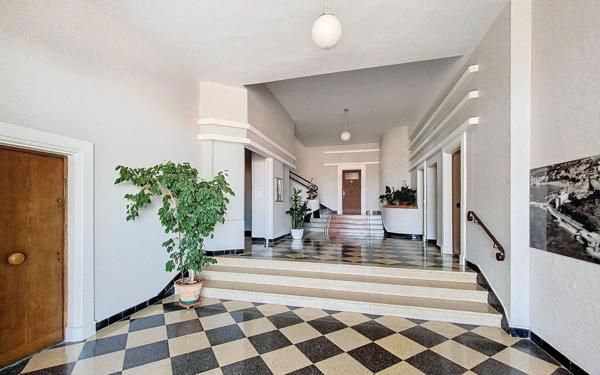 Appartement à louer    3 pièces •  Sainte-Maxime