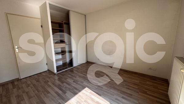 Location 2 Pieces 44 49100 Angers 23 0808 01 0055